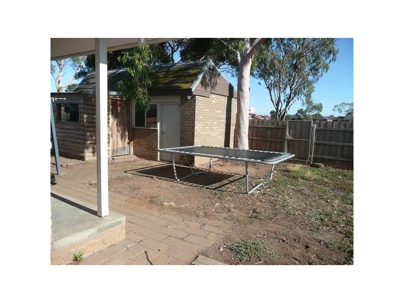 8 Eldan Drive, Werribee VIC 3030