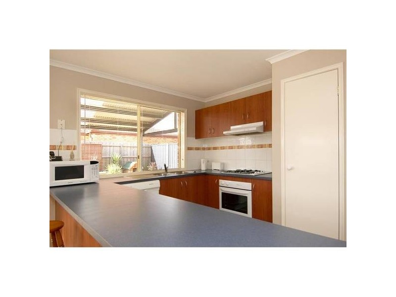 6 Loire Close, Hoppers Crossing VIC 3029