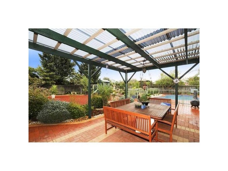 4 Bennett Close, Hoppers Crossing VIC 3029