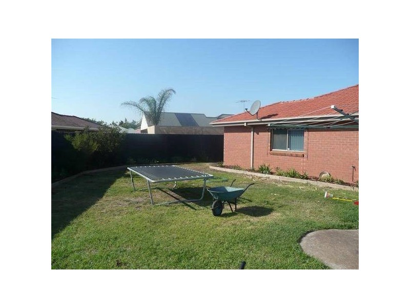 11 Nicholson Close, Werribee VIC 3030