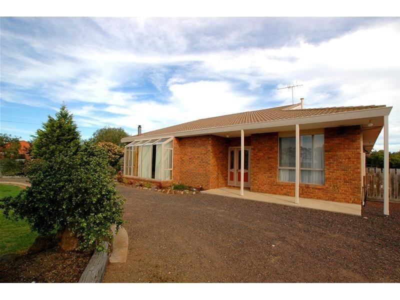 58 River Street, Little River VIC 3211