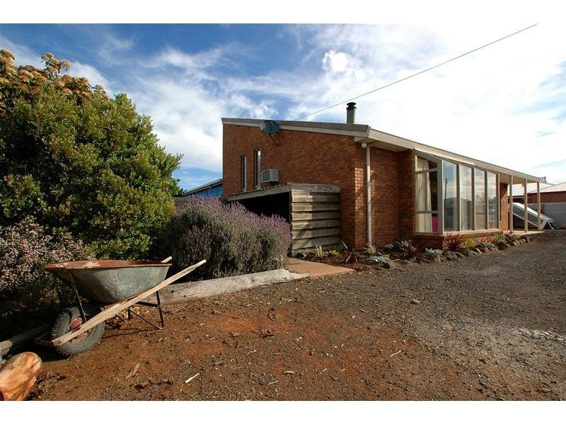 58 River Street, Little River VIC 3211