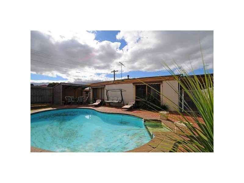 10 Oxford Way, Wyndham Vale VIC 3024