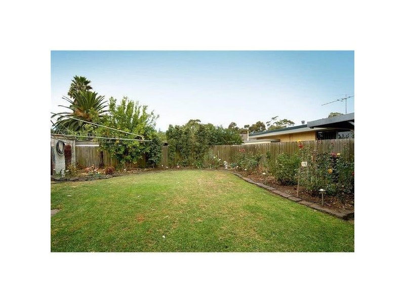 6 Tyrone Street, Werribee VIC 3030