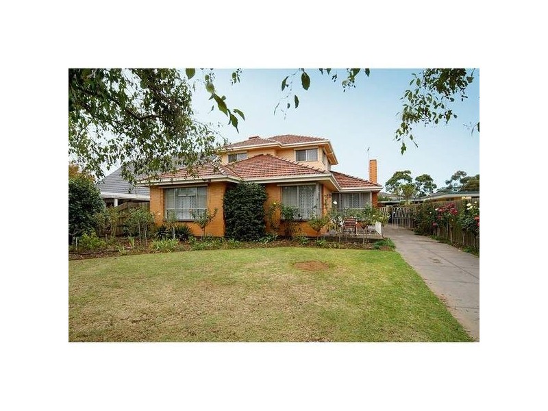 6 Tyrone Street, Werribee VIC 3030