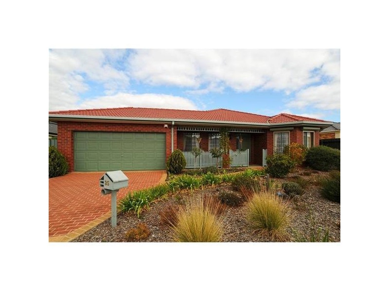 35 Selbourne Avenue, Tarneit VIC 3029