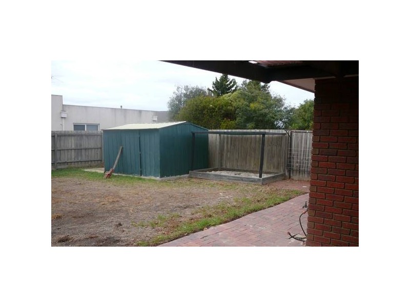 26 Thames Boulevard, Werribee VIC 3030