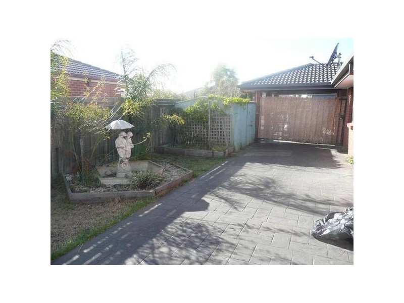 2 Picardy Court, Hoppers Crossing VIC 3029