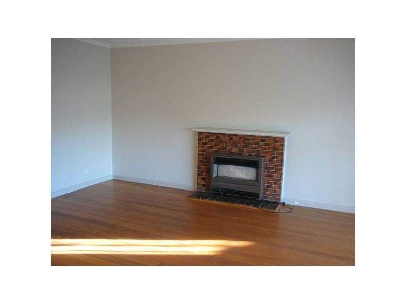 18 Deutgam Street, Werribee VIC 3030