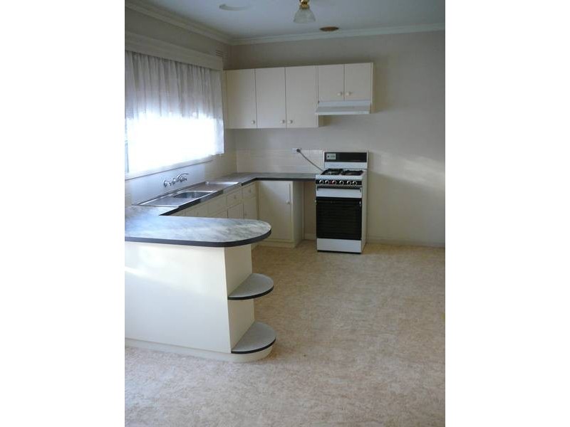 18 Deutgam Street, Werribee VIC 3030
