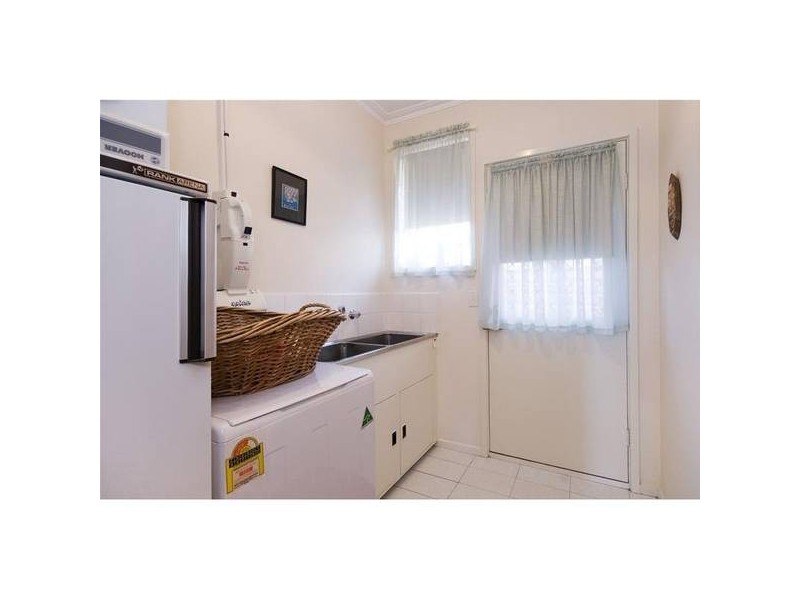2 Burnham Drive, Hoppers Crossing VIC 3029