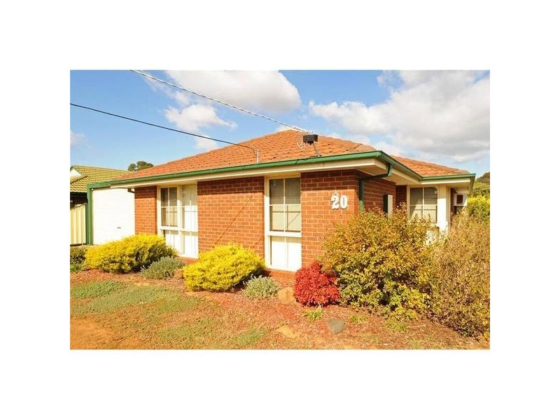 20 Daphne Crescent, Werribee VIC 3030