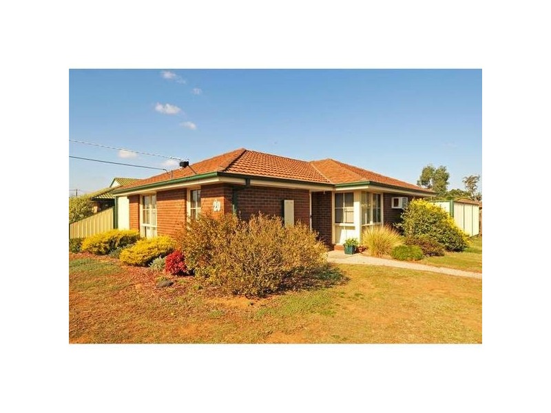 20 Daphne Crescent, Werribee VIC 3030