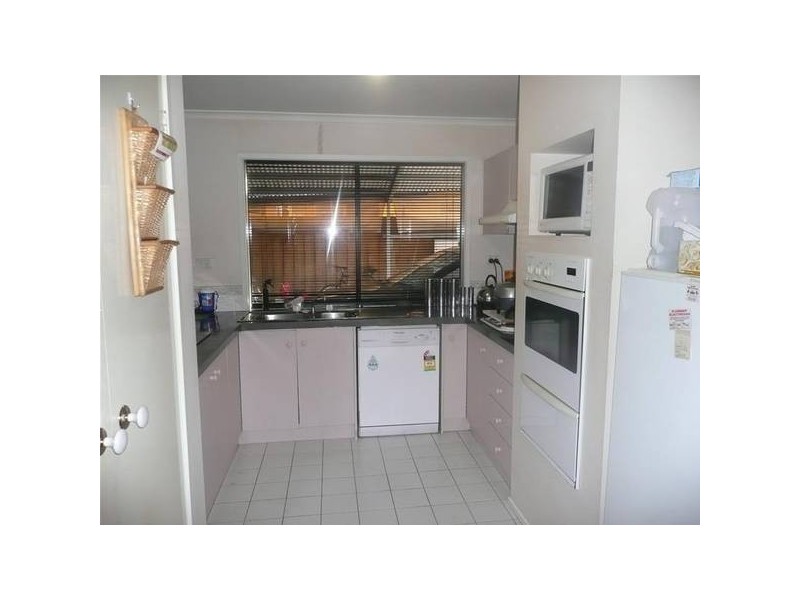 19 Strathmore Crescent, Hoppers Crossing VIC 3029
