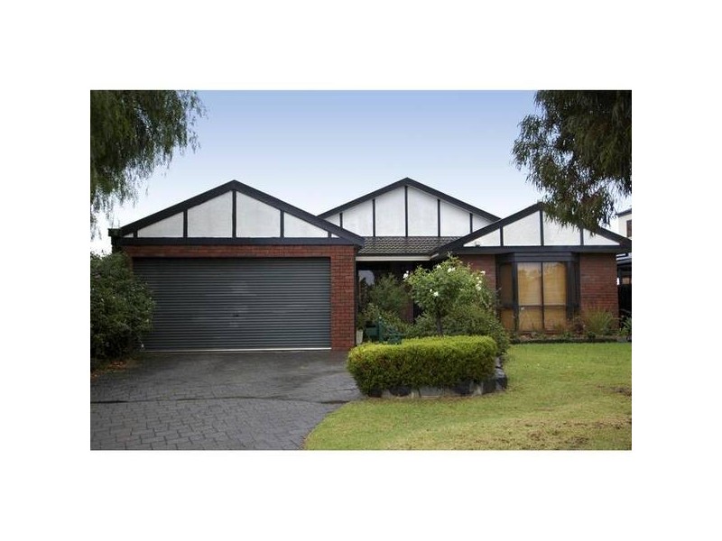 35 Flemington Crescent, Werribee VIC 3030