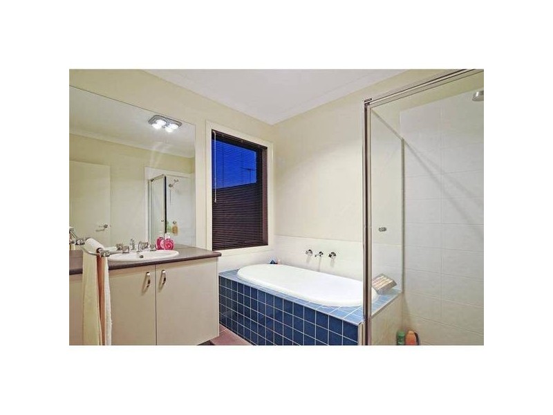 48 Penrose Promenade, Tarneit VIC 3029