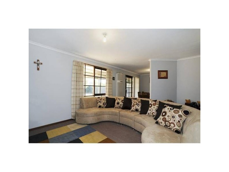 13 Julier Crescent, Hoppers Crossing VIC 3029