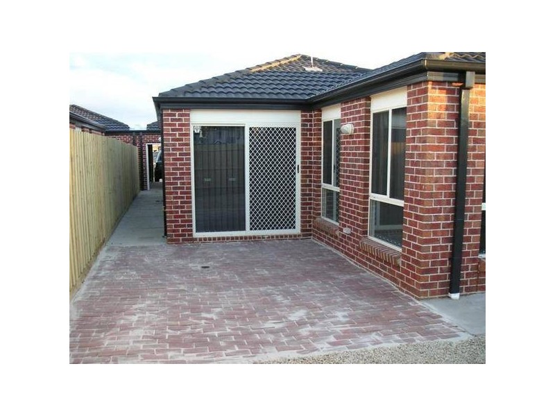 1/11 Montana Drive, Werribee VIC 3030