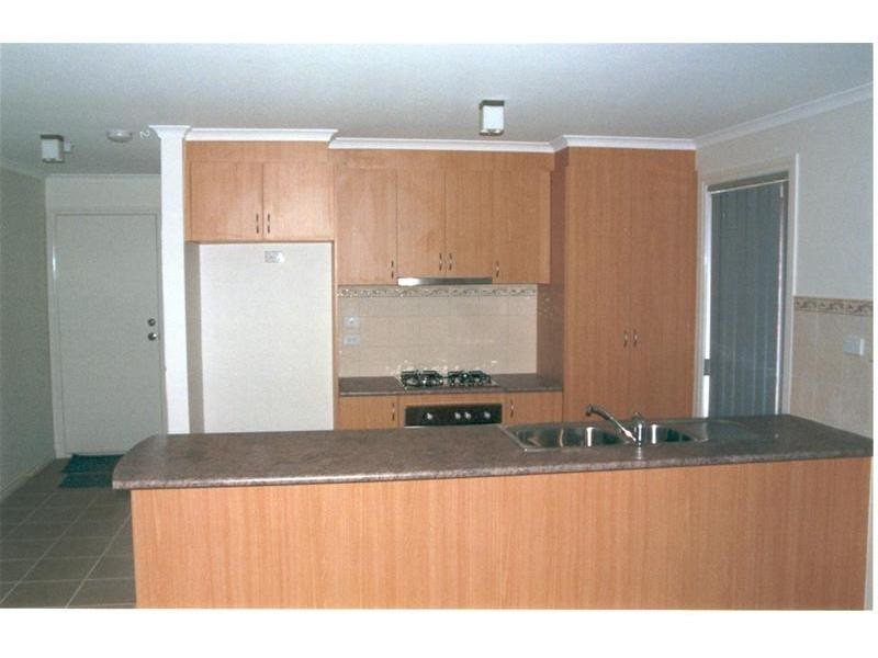 2/21 Kelvin Grove, Werribee VIC 3030