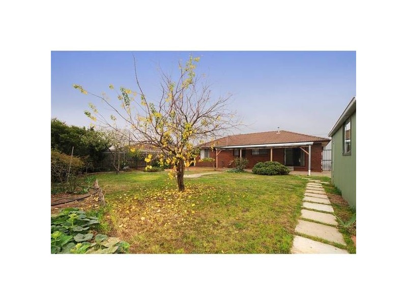 33 Ribblesdale Avenue, Wyndham Vale VIC 3024
