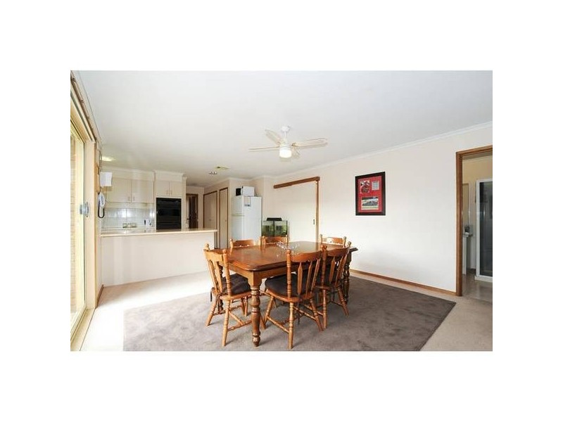 39 Whitsunday Drive, Hoppers Crossing VIC 3029