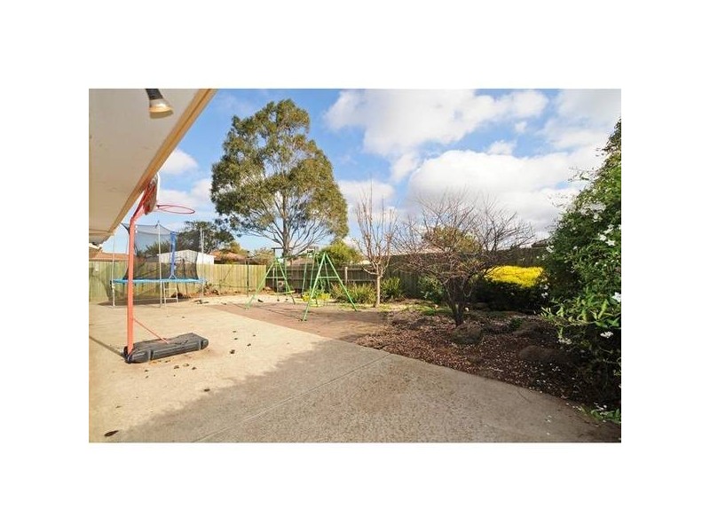 39 Whitsunday Drive, Hoppers Crossing VIC 3029