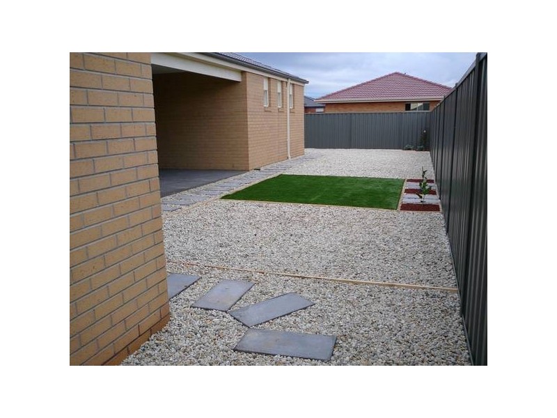 8 Carisbrook Circuit, Tarneit VIC 3029