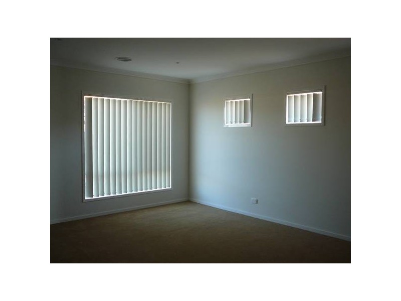 8 Carisbrook Circuit, Tarneit VIC 3029