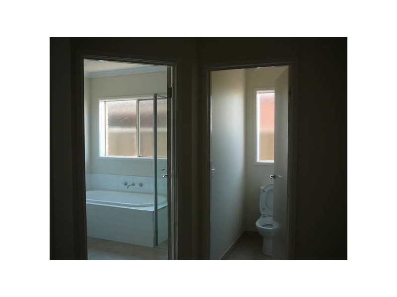 8 Carisbrook Circuit, Tarneit VIC 3029