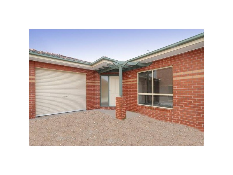 4/3 – 5 Mary Avenue, Werribee VIC 3030