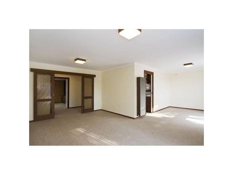 10 Sheringham Drive, Werribee VIC 3030