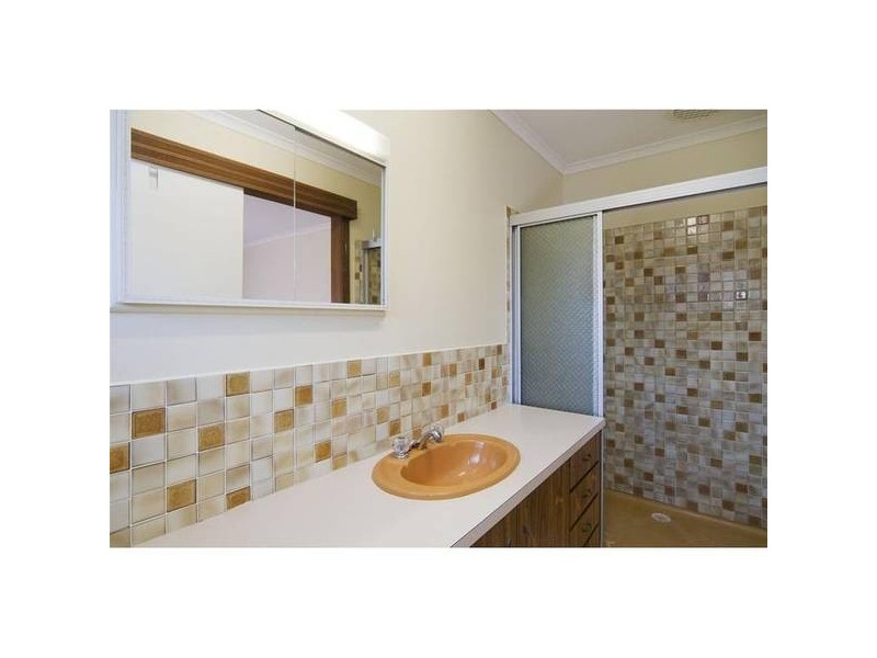 10 Sheringham Drive, Werribee VIC 3030