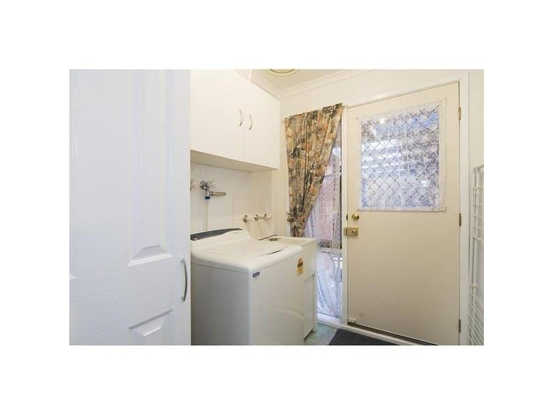 69 Kathleen Crescent, Hoppers Crossing VIC 3029