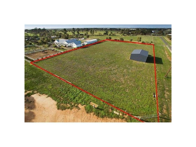 760 Old Melbourne Road, Little River VIC 3211