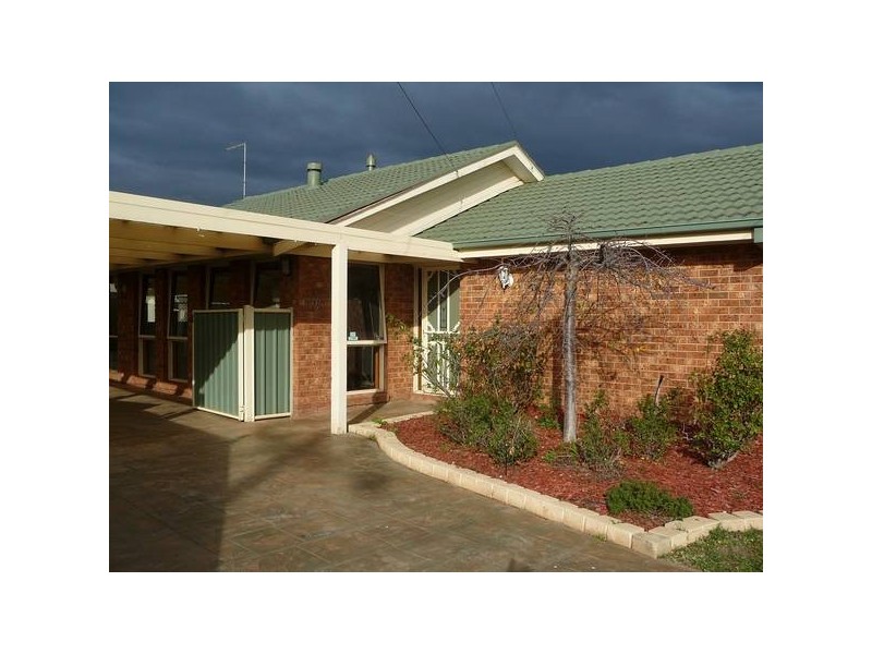 8 Northey Crescent, Hoppers Crossing VIC 3029