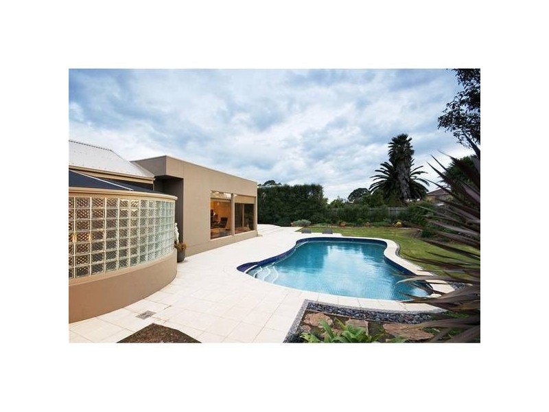 93 Princes Highway, Werribee VIC 3030