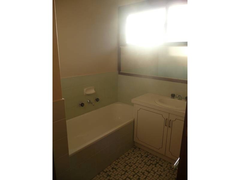 10/9 Market Road, Werribee VIC 3030