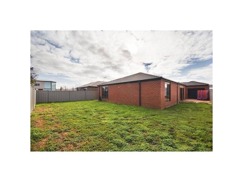 19 Melpomene Boulevard, Tarneit VIC 3029
