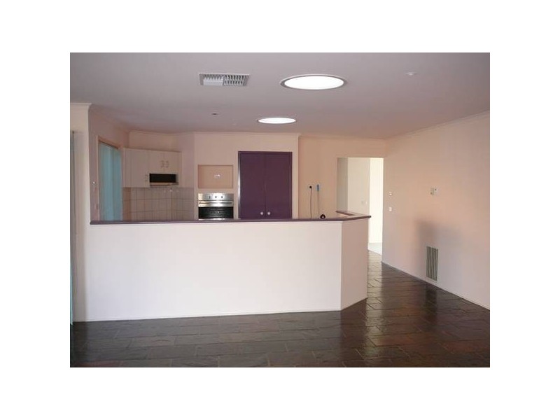 9 Medina Drive, Hoppers Crossing VIC 3029