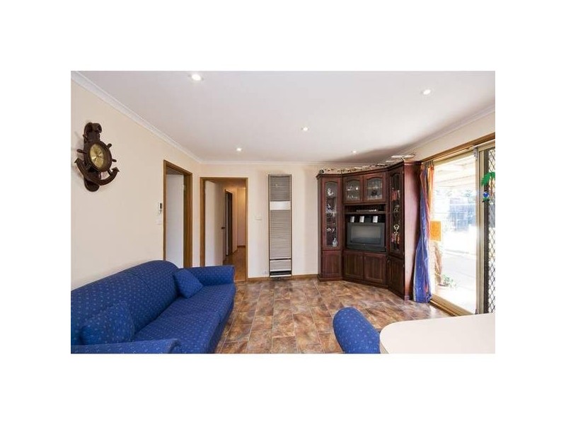 51 Bayview Crescent, Hoppers Crossing VIC 3029