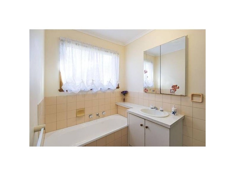 51 Bayview Crescent, Hoppers Crossing VIC 3029