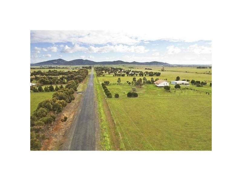 110 William Road, Little River VIC 3211