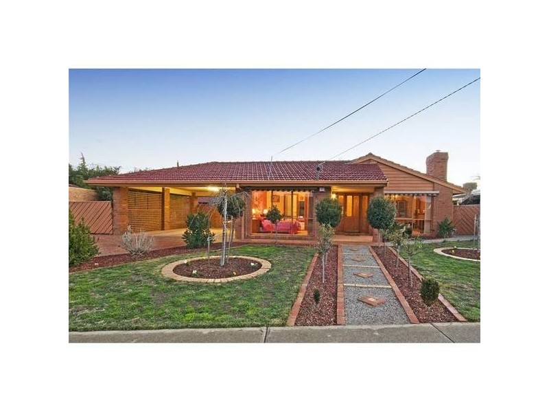 13 Redwood Drive, Hoppers Crossing VIC 3029