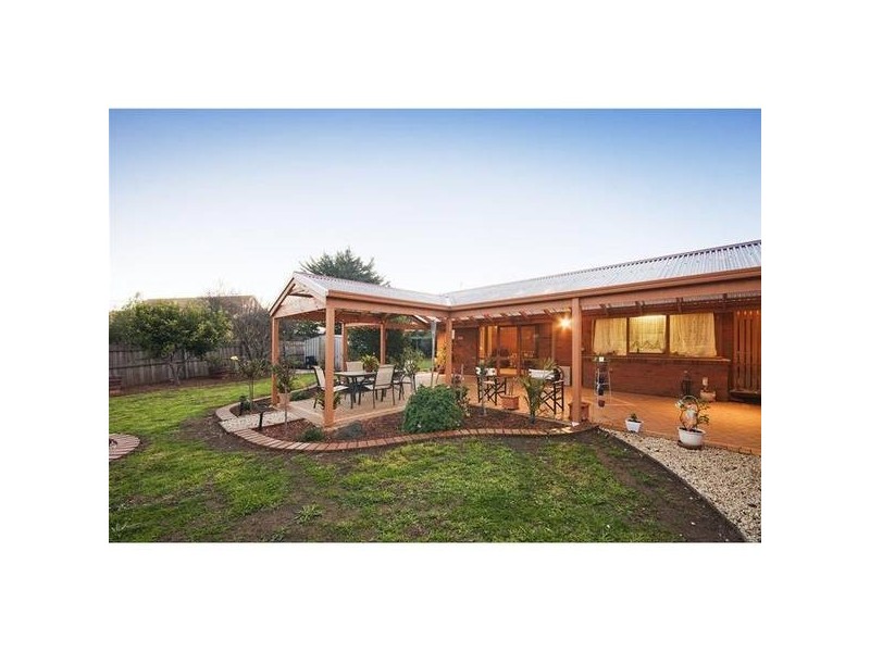 13 Redwood Drive, Hoppers Crossing VIC 3029