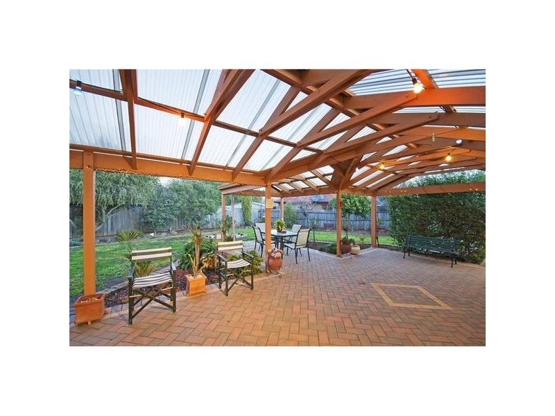 13 Redwood Drive, Hoppers Crossing VIC 3029