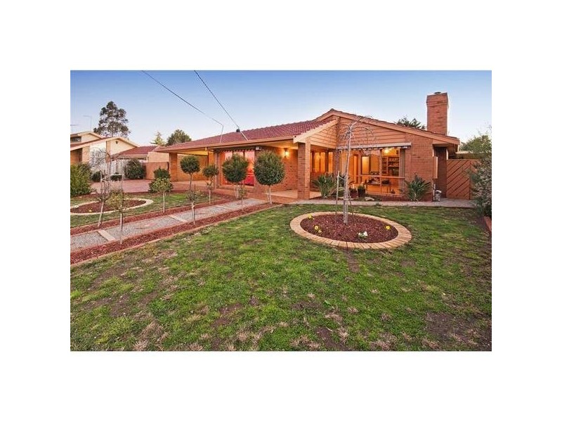 13 Redwood Drive, Hoppers Crossing VIC 3029