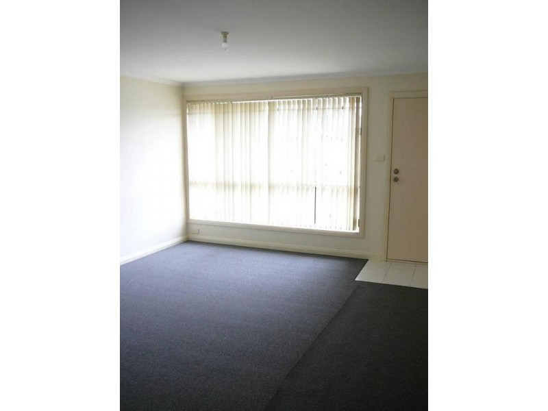 1/135 Greaves Street North, Werribee VIC 3030