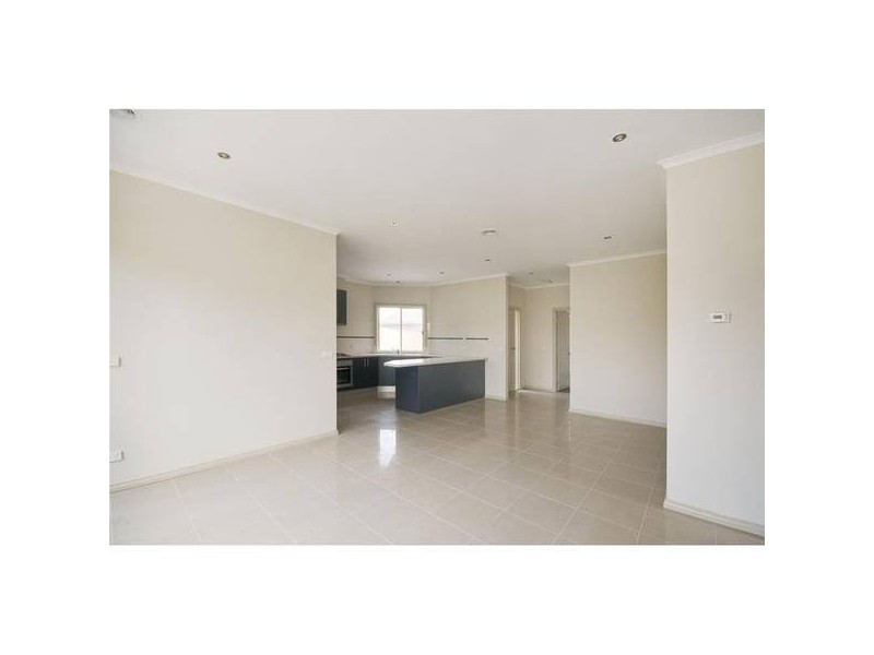 3/3-5 Mary Avenue, Werribee VIC 3030