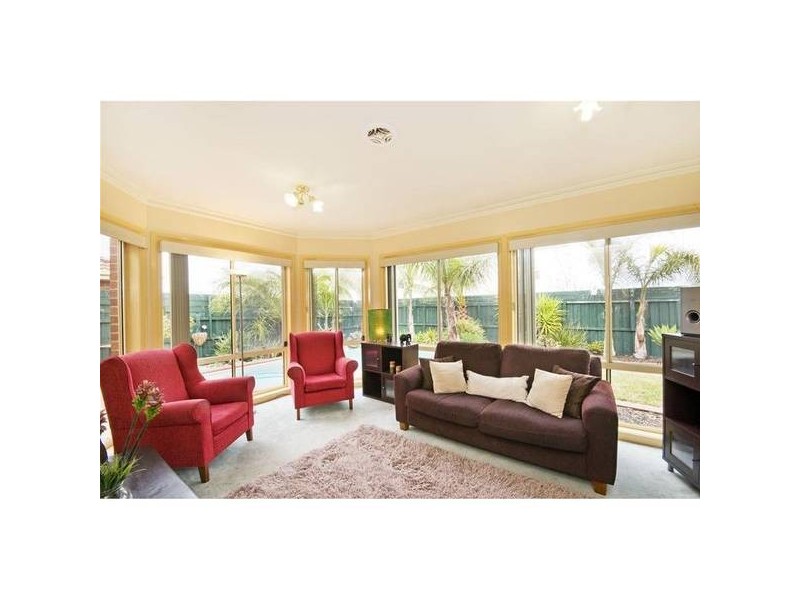 18 Nelson Way, Hoppers Crossing VIC 3029