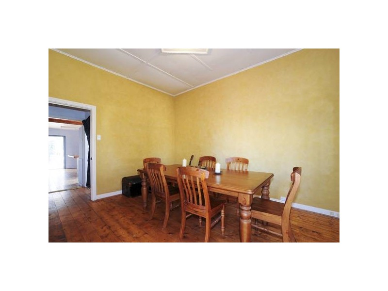 8 Bolwell Street, Werribee VIC 3030